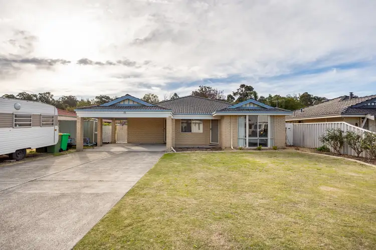 8 Christchurch Place, College Grove WA 6230