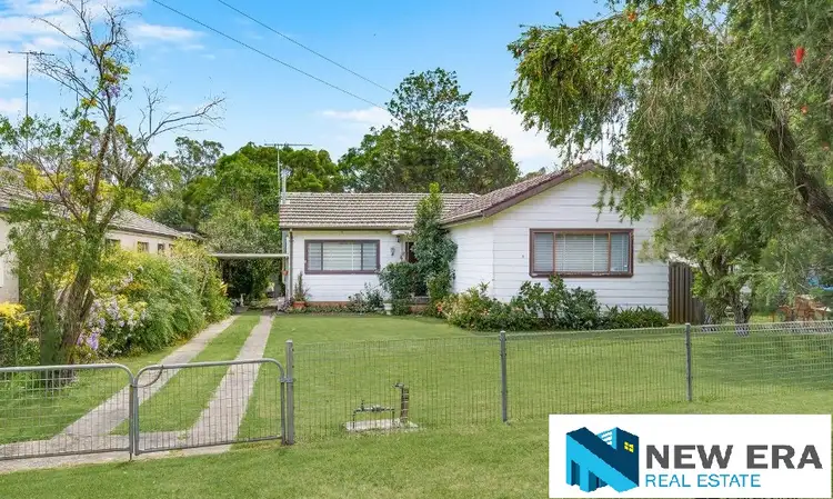 Second view of Homely house listing, 8 Park Avenue, Kingswood NSW 2747