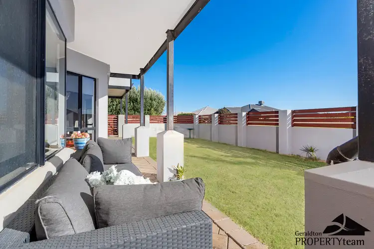 20 Wave Crest Circle, Drummond Cove WA 6532