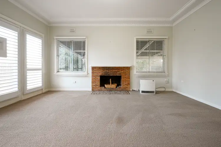 Third view of Homely townhouse listing, 1a Hudson Street, Griffith NSW 2680