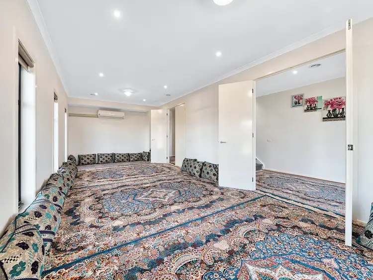 Fifth view of Homely house listing, 34 Parkhurst Drive, Cranbourne East VIC 3977