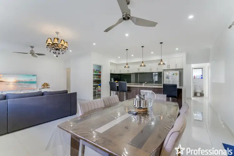 2 Willowdale Promenade, Piara Waters WA 6112