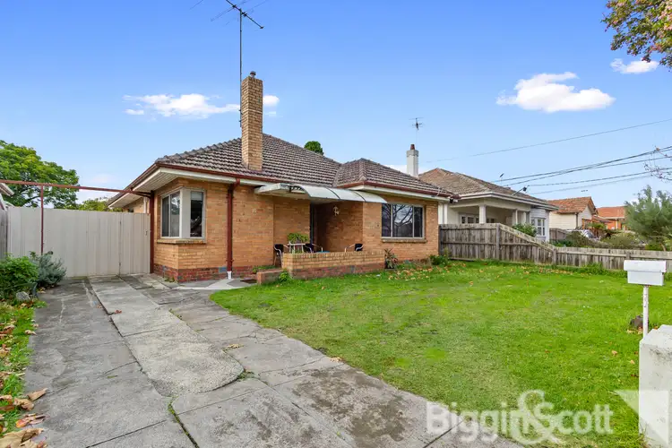 Second view of Homely house listing, 15 Euston Road, Hughesdale VIC 3166