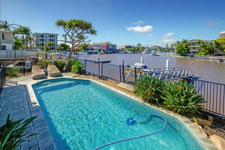 12 Jennifer Avenue, Runaway Bay QLD 4216