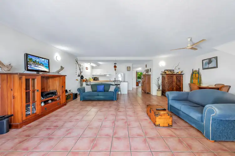 Fifth view of Homely unit listing, 2/24 Island Drive, Cannonvale QLD 4802