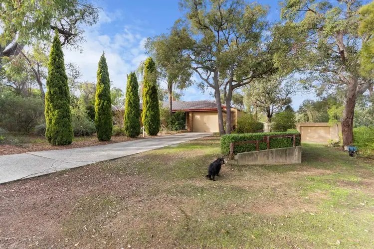 60 Gladys Road, Lesmurdie WA 6076