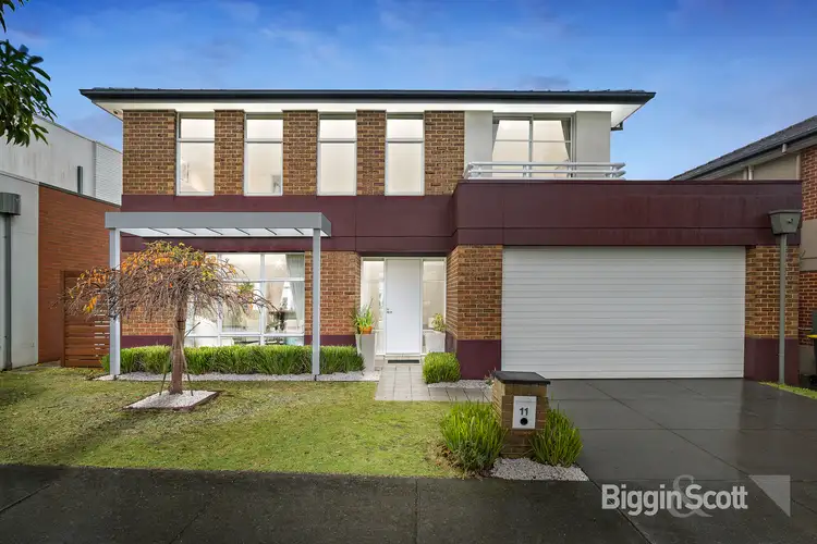 11 Lords Avenue, Mulgrave VIC 3170