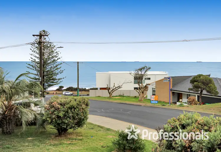 Main view of Homely unit listing, 4/3 Greensell Street, Bunbury WA 6230