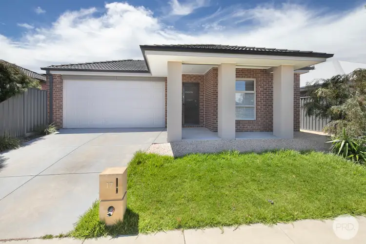 17 Marshall Road, Lucas VIC 3350