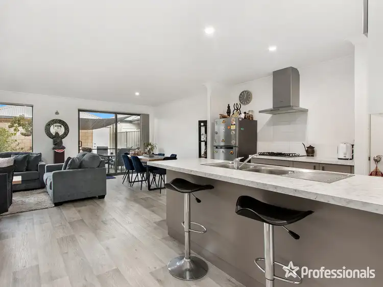 Fifth view of Homely house listing, 335B Lambeth Circle, Wellard WA 6170