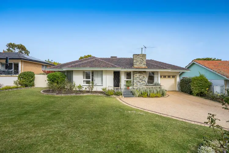 42 Challenger Place, Melville WA 6156