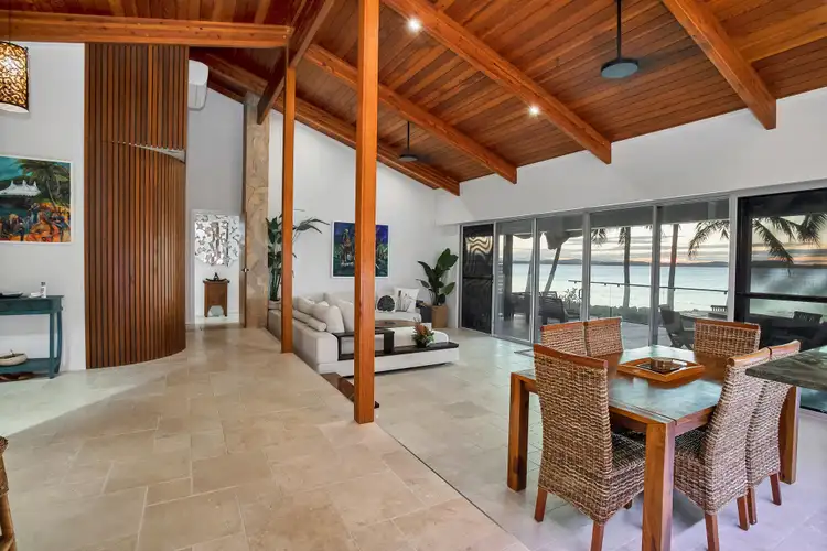 74 Ocean Avenue, Slade Point QLD 4740
