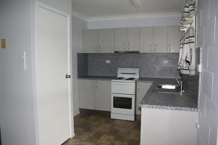 Third view of Homely house listing, 7 Franco Court, Rasmussen QLD 4815