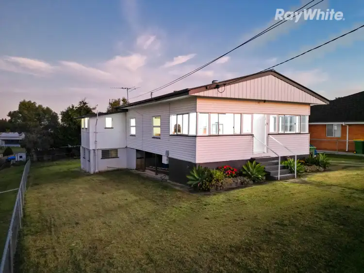 11 Albert Street, North Ipswich QLD 4305