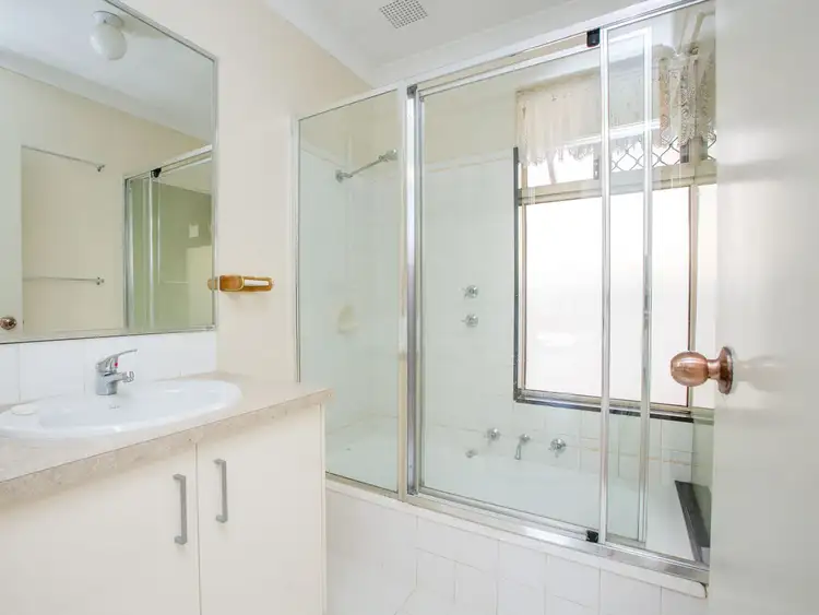 Sixth view of Homely house listing, 11 Pearce Court, Usher WA 6230