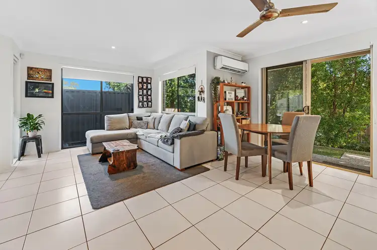 2/32 Cranberrie Crescent, Pimpama QLD 4209