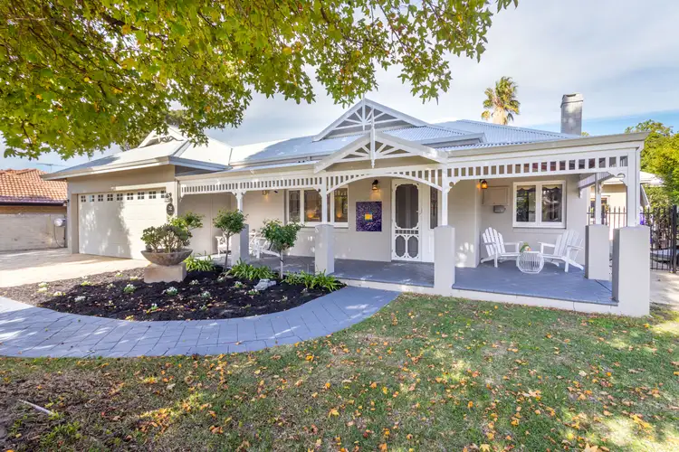 62 Holman Street, Alfred Cove WA 6154