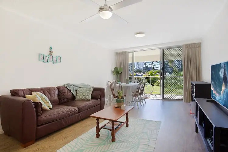 1/30 Chelsea Avenue, Broadbeach QLD 4218