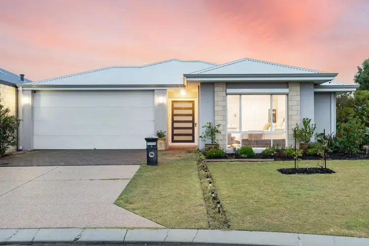 9 Grande Crescent, Success WA 6164