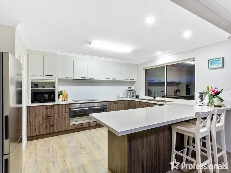 Second view of Homely house listing, 21 Lookout Vista, Singleton WA 6175