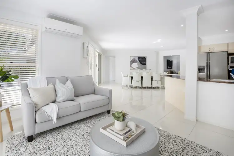 9 Josh Court, Ashmore QLD 4214