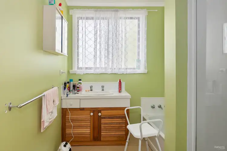 Fifth view of Homely unit listing, 2/2a Robinson Street, Zeehan TAS 7469