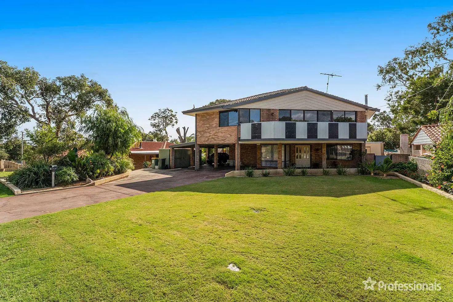 Main view of Homely house listing, 4 Mulberry Close, Bouvard WA 6211