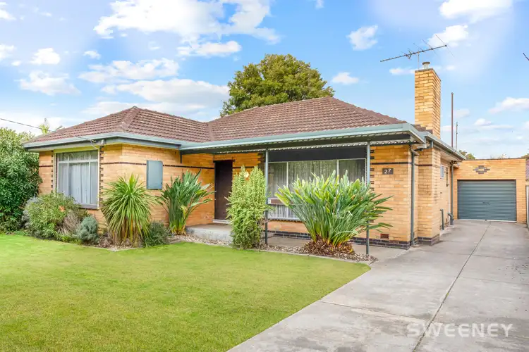 27 Beevers Street, Altona North VIC 3025