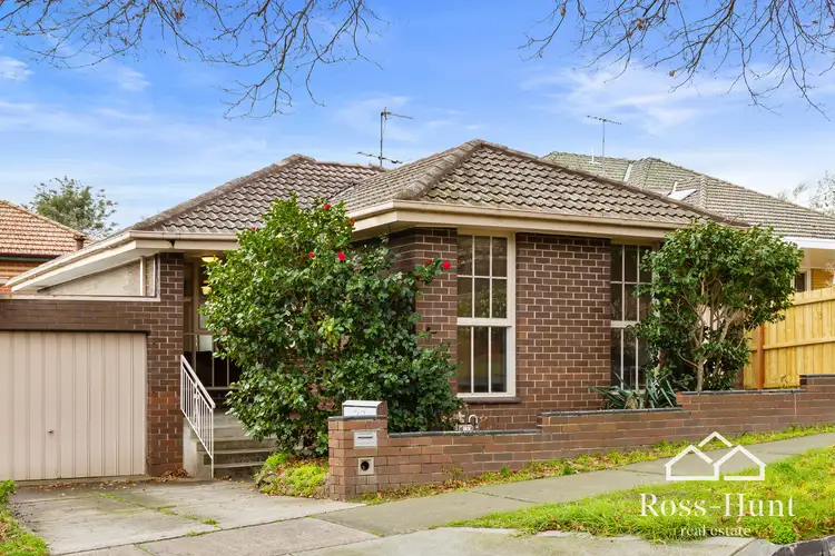 27 Bertram Street, Glen Iris VIC 3146