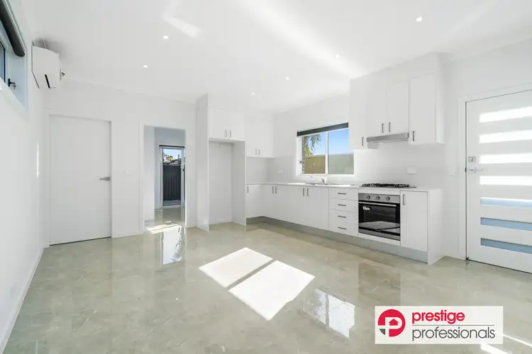 4a Chauvel Avenue, Wattle Grove NSW 2173