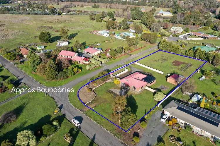 18 Oakdale Road, New Norfolk TAS 7140