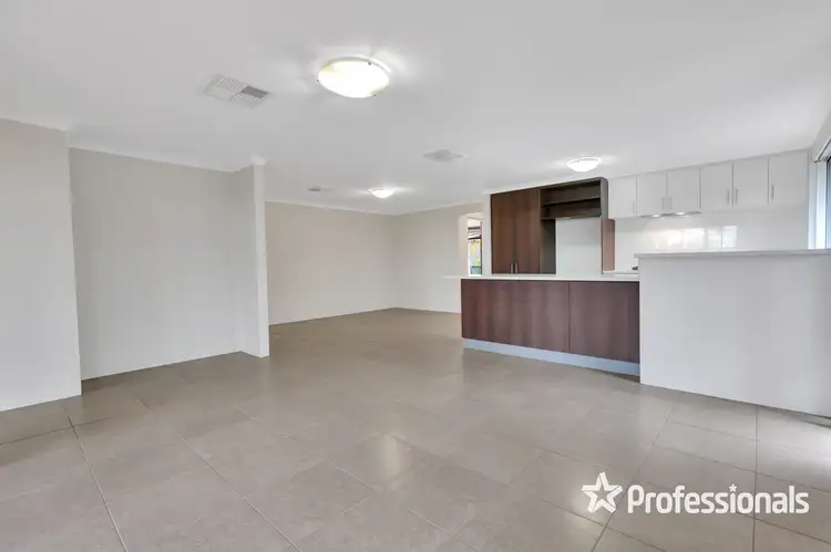 Fourth view of Homely house listing, 2/66 Northwood Loop, Thornlie WA 6108