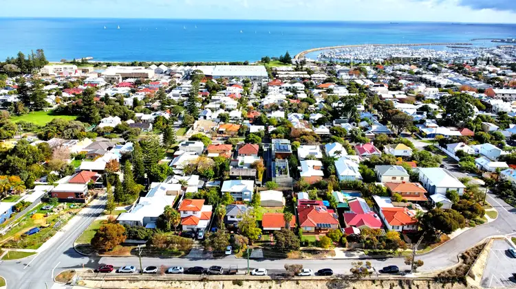 25 Daly Street, South Fremantle WA 6162