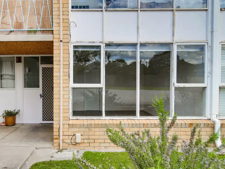 Main view of Homely unit listing, 10/9 Kelvinside Road, Noble Park VIC 3174