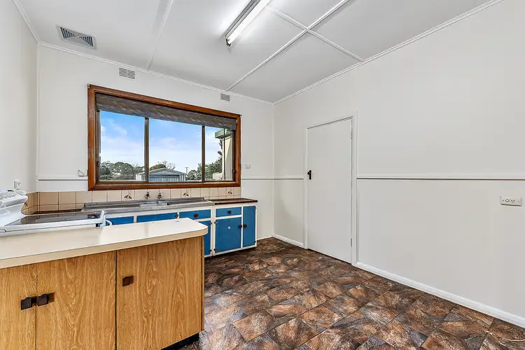 Fifth view of Homely house listing, 6 Poplar Avenue, Keith SA 5267