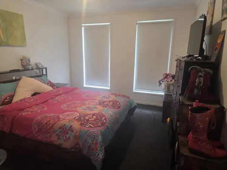 Second view of Homely house listing, 33 SHOWBRIDGE WAY, Werribee VIC 3030