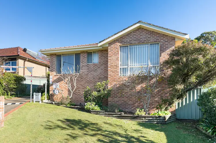 Third view of Homely villa listing, 1/1 Birubi Avenue, Gymea NSW 2227