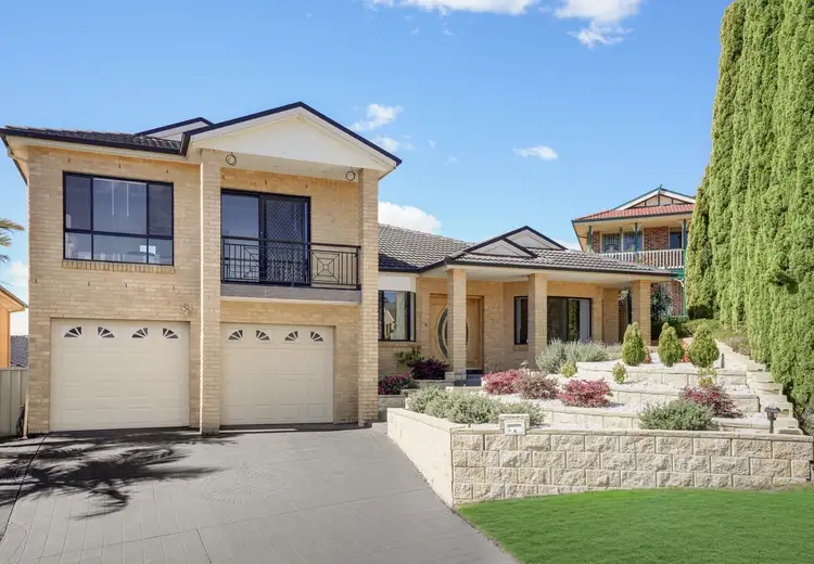 16 Rainham Circuit, West Hoxton NSW 2171