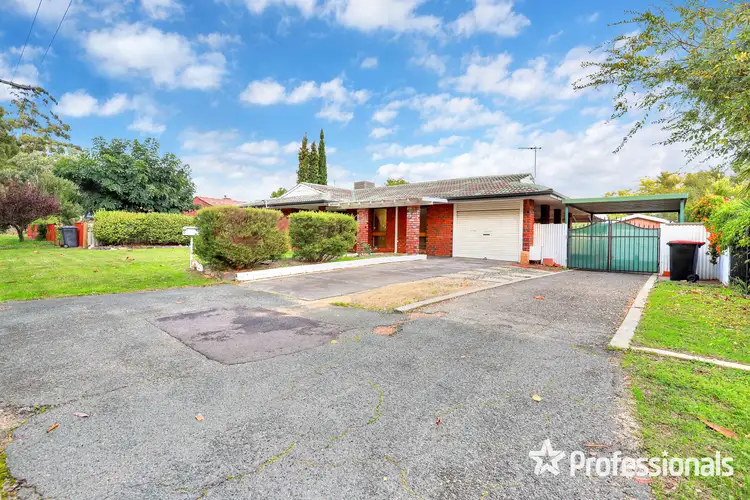Second view of Homely house listing, 31 Acacia Close, Armadale WA 6112