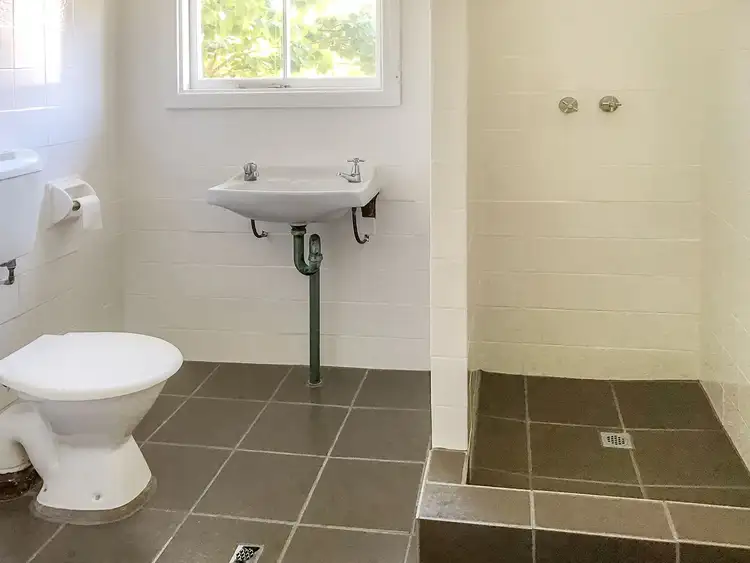 Fifth view of Homely house listing, 2/18 Galbraith Avenue, Toronto NSW 2283