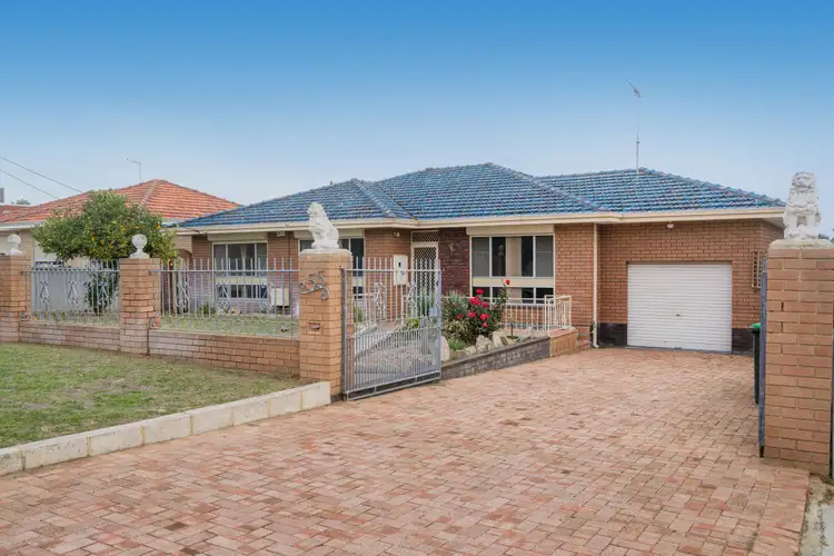 55 Grandpre Crescent, Hamilton Hill WA 6163