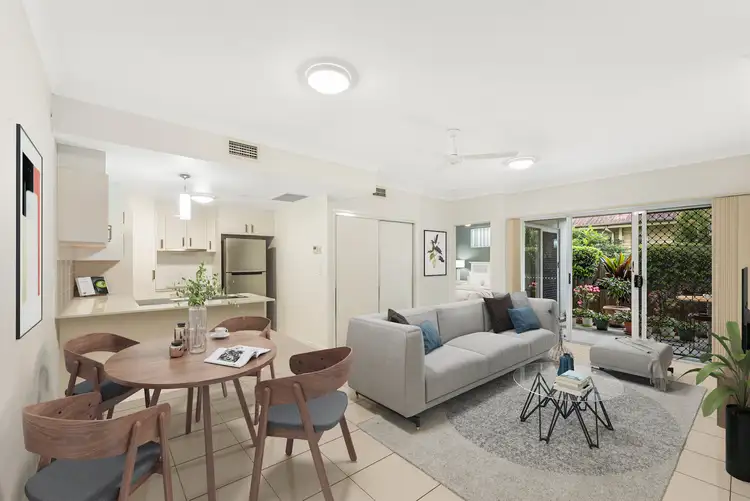 Third view of Homely unit listing, 2/1 Beor Street, Chermside QLD 4032