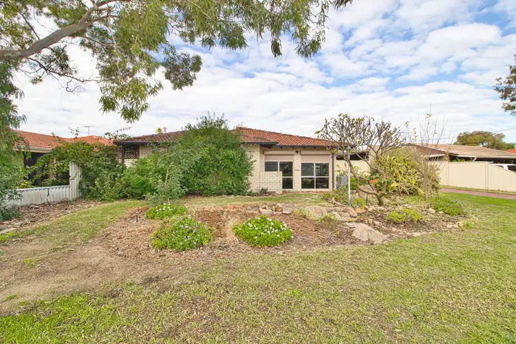 22 Cambridge Crescent, Cooloongup WA 6168