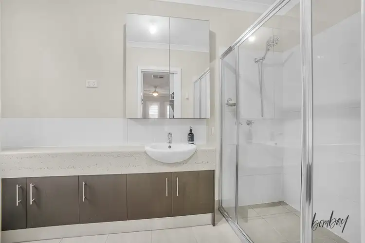 Fifth view of Homely house listing, 15 Yumbarra Parade, Wollert VIC 3750