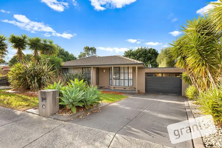 9 Allira Close, Berwick VIC 3806