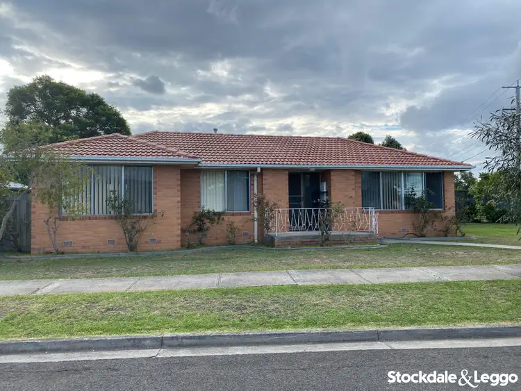 7 Barrington Crescent, Gladstone Park VIC 3043