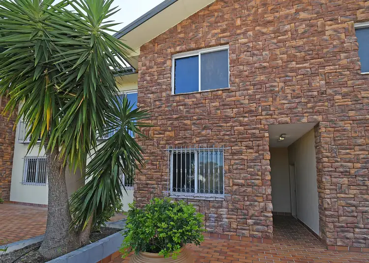 Third view of Homely townhouse listing, 6/13-19 HYTHE STREET, Pialba QLD 4655