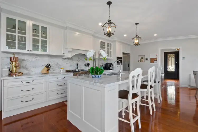 Third view of Homely house listing, 8 Avalon Court, Cheltenham VIC 3192