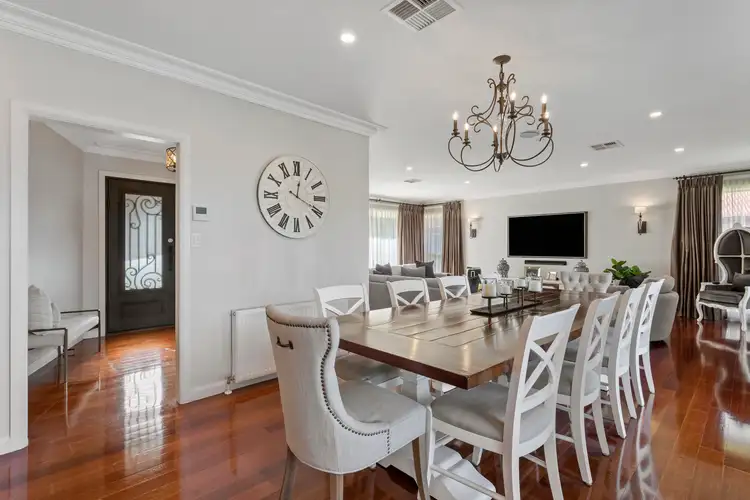 Fifth view of Homely house listing, 8 Avalon Court, Cheltenham VIC 3192