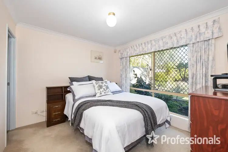 Sixth view of Homely house listing, 4 Minnie Court, Marangaroo WA 6064